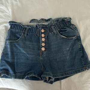 Paperbag denim shorts